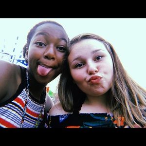 Meet your Posher, Harely